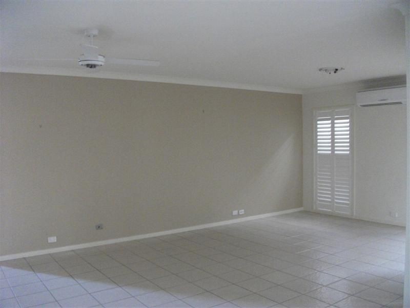 Mount Ommaney QLD 4074