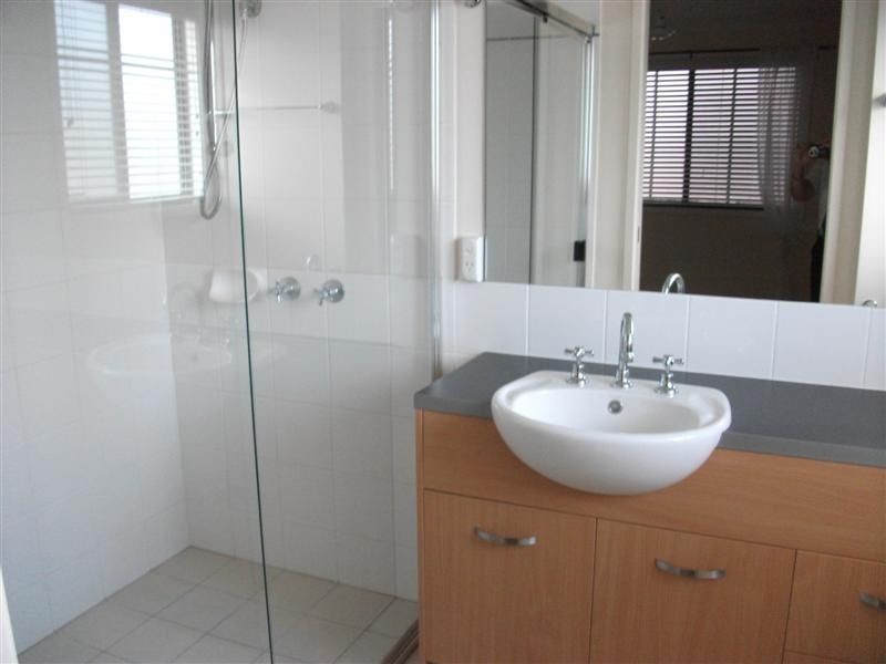 Mount Ommaney QLD 4074