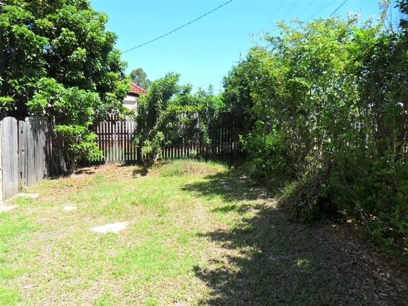 Oxley QLD 4075