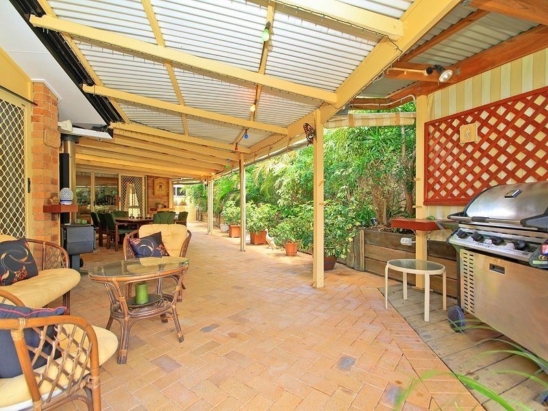 6 Calliandra Place, Sinnamon Park QLD 4073