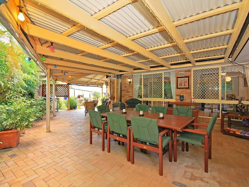 6 Calliandra Place, Sinnamon Park QLD 4073