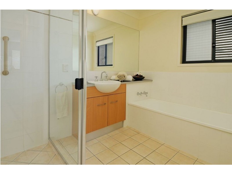 14/5 Central Avenue, Mount Ommaney QLD 4074