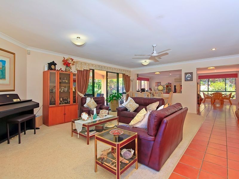 10 Menindee Court, Westlake QLD 4074