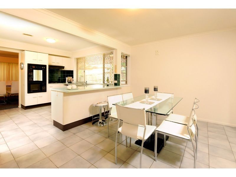 86 Abel Smith Crescent, Mount Ommaney QLD 4074