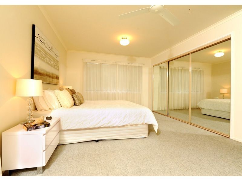 86 Abel Smith Crescent, Mount Ommaney QLD 4074