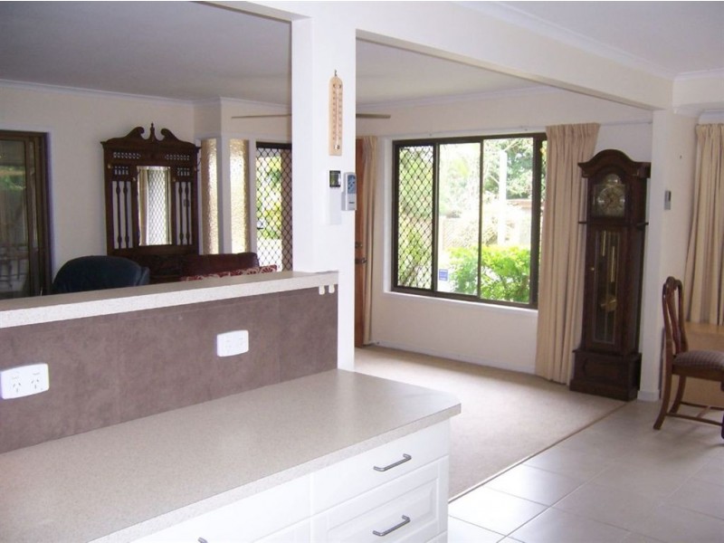 64 Hazelton Street, Riverhills QLD 4074