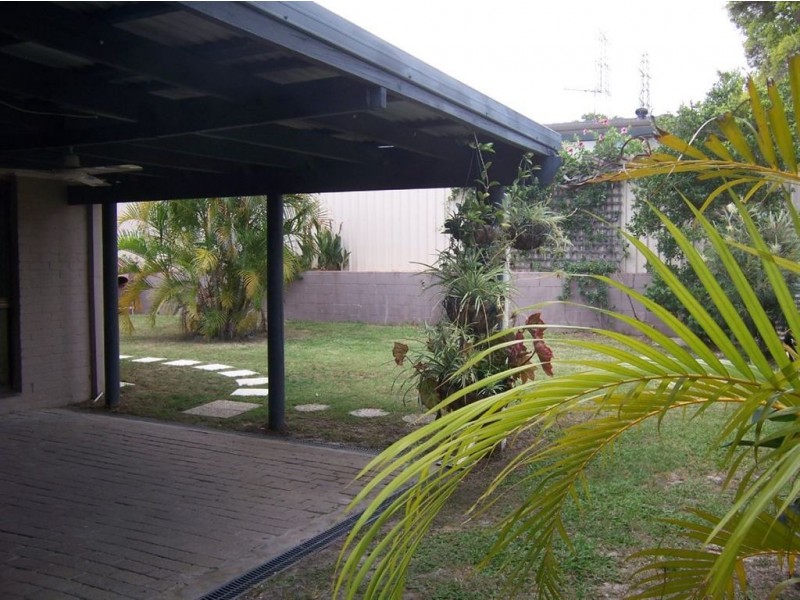 64 Hazelton Street, Riverhills QLD 4074