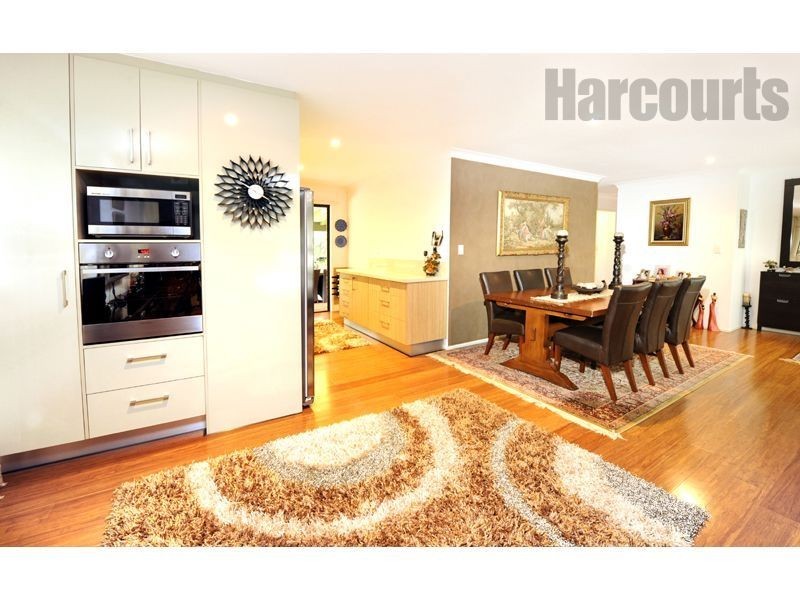 275 Horizon Drive, Westlake QLD 4074