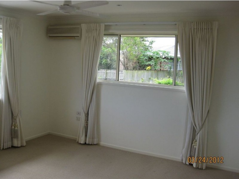 8 Apanie Street, Middle Park QLD 4074