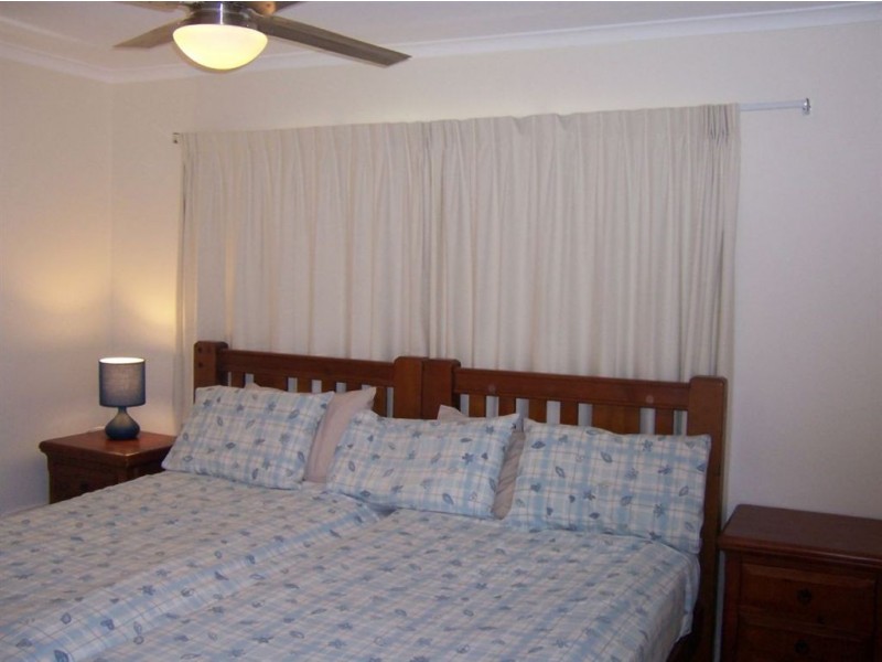 64 Hazelton Street, Riverhills QLD 4074