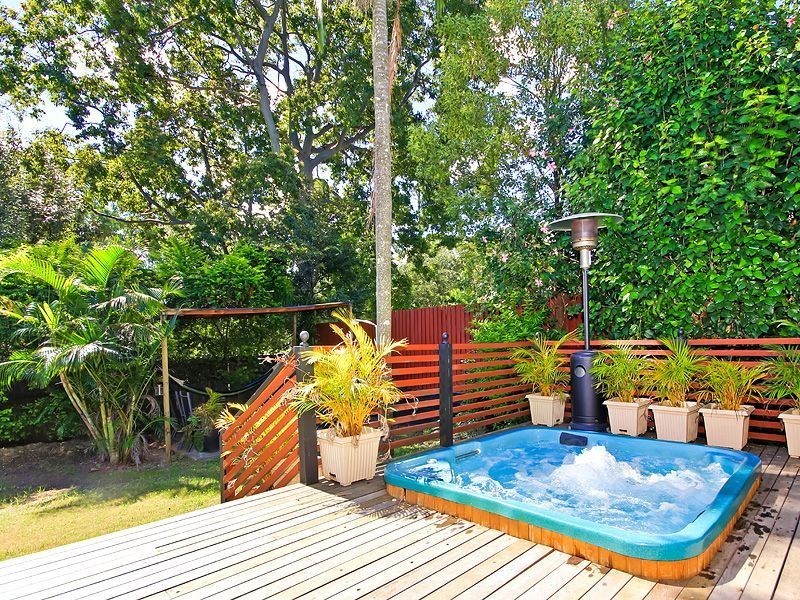 3 Pack Street, Jamboree Heights QLD 4074