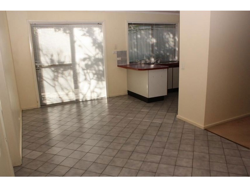 2 Mulla Close, Riverhills QLD 4074