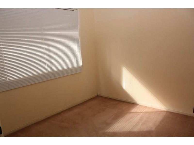 2 Mulla Close, Riverhills QLD 4074