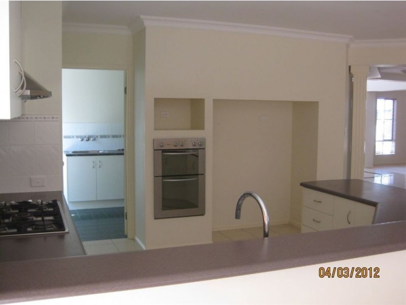 17 Hindmarsh Place, Westlake QLD 4074