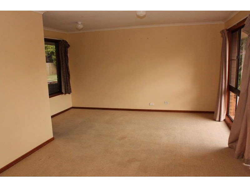 12 Rani close, Mount Ommaney QLD 4074