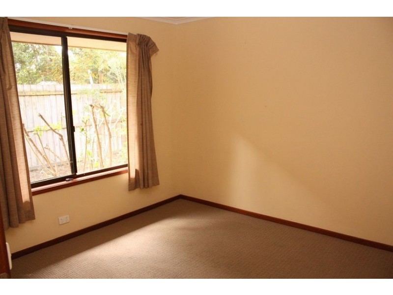 12 Rani close, Mount Ommaney QLD 4074