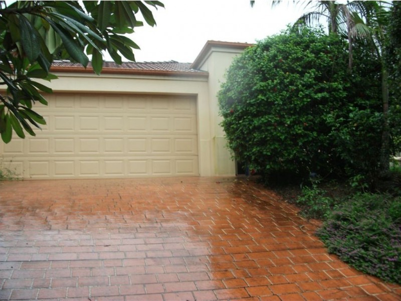 19 Homebush Crescent, Sinnamon Park QLD 4073