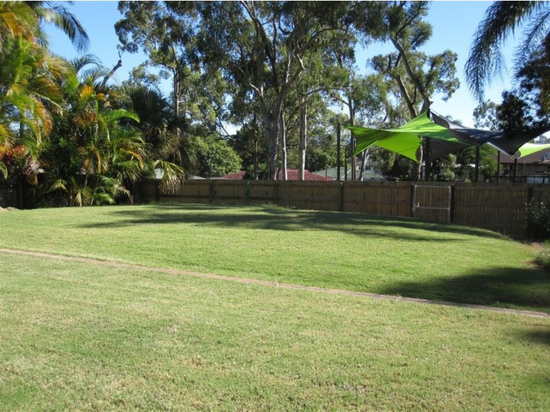 5 Pack Street, Jamboree Heights QLD 4074
