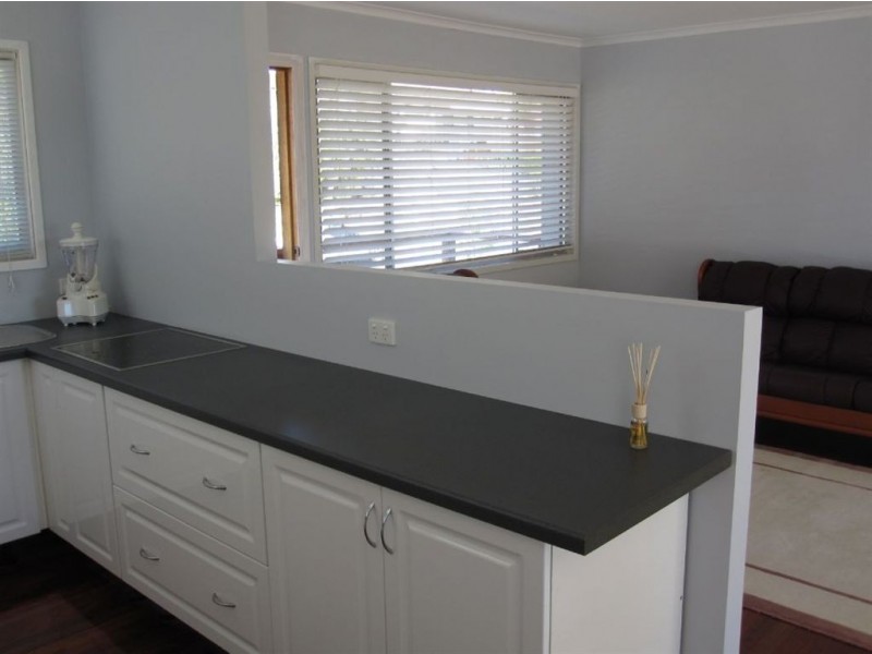 5 Pack Street, Jamboree Heights QLD 4074