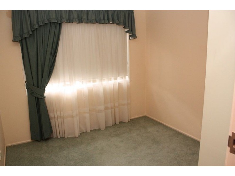 28 Athos Street, Riverhills QLD 4074