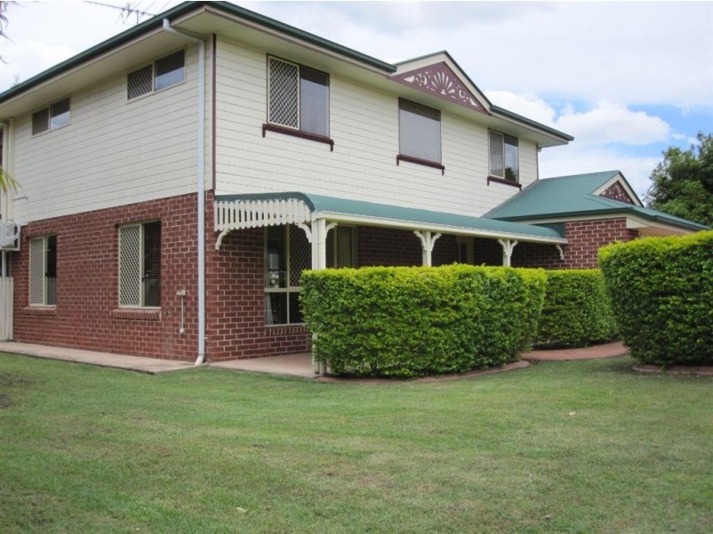 8 Karumba Place, Riverhills QLD 4074