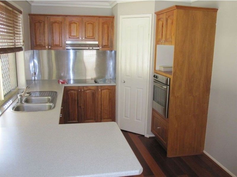 8 Karumba Place, Riverhills QLD 4074