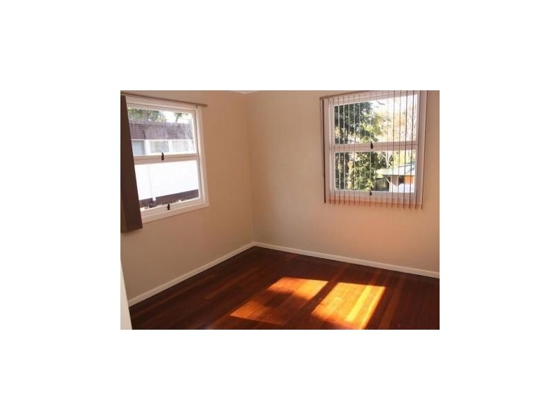 17 Valance Street, Oxley QLD 4075