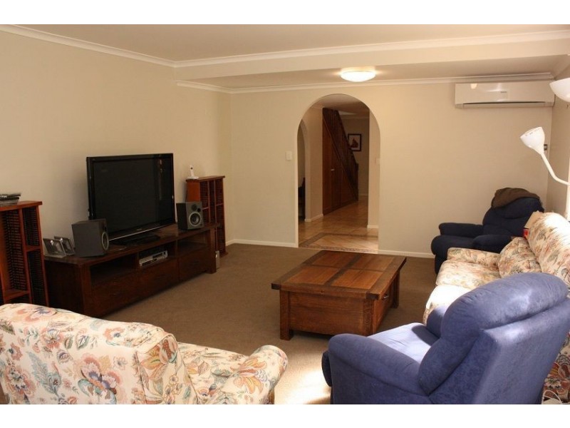 181 Mt Ommaney Drive, Jindalee QLD 4074