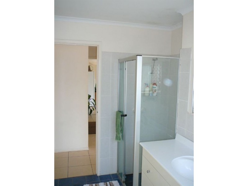 8 Sirocco Street, Jamboree Heights QLD 4074