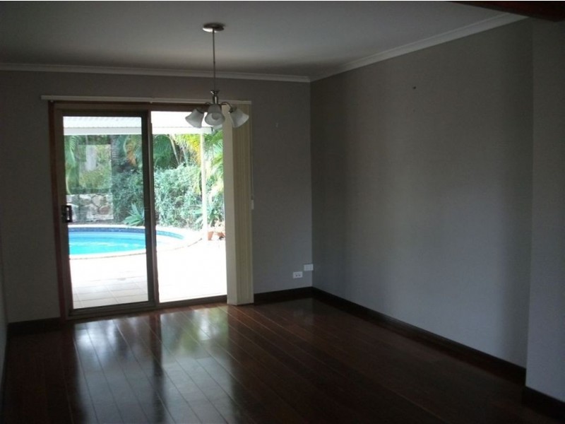 4 Tebera Street, Westlake QLD 4074