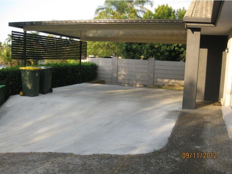 22 Lugano Street, Riverhills QLD 4074