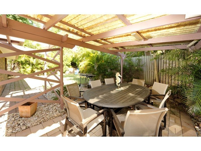 6 Mulla Close, Riverhills QLD 4074