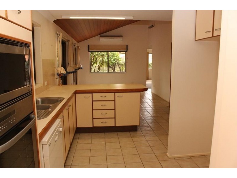 96 Tanglewood Street, Middle Park QLD 4074