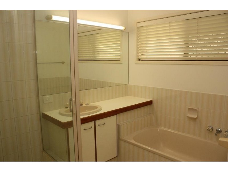 96 Tanglewood Street, Middle Park QLD 4074