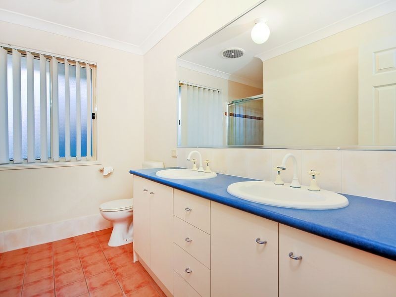 39 Burnside Crescent, Westlake QLD 4074