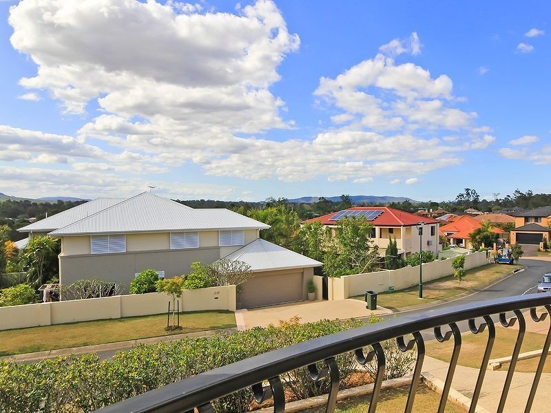 39 Burnside Crescent, Westlake QLD 4074