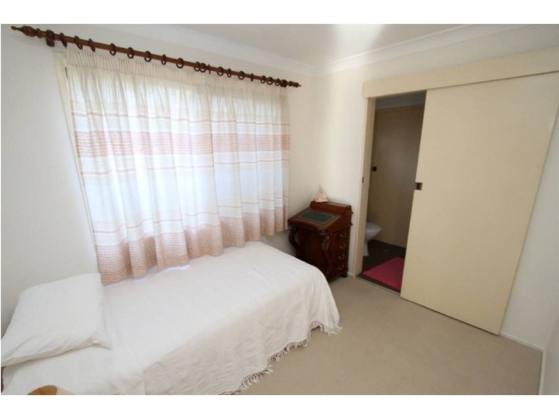 24 Maribor Street, Westlake QLD 4074