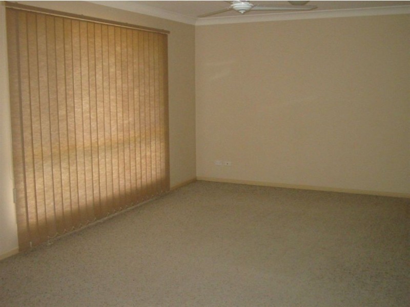 8 Norfolk Street, Seventeen Mile Rocks QLD 4073