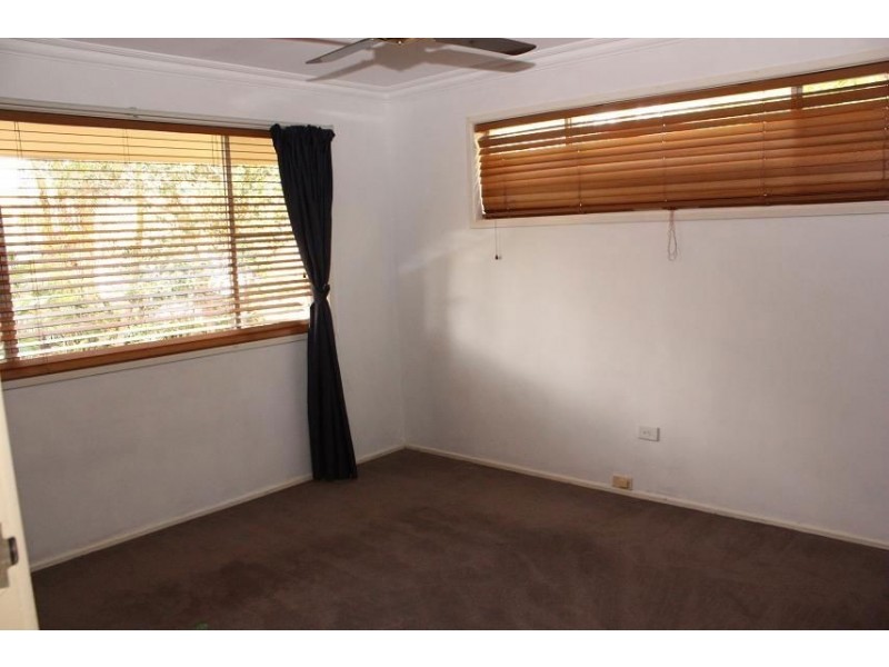 4 Marland Street, Kenmore QLD 4069