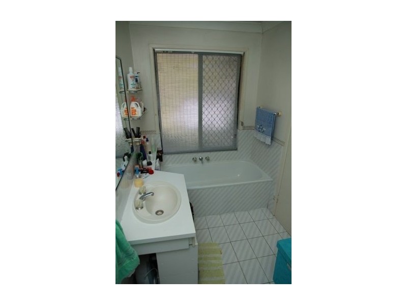 25 Avondale  Road, Sinnamon Park QLD 4073