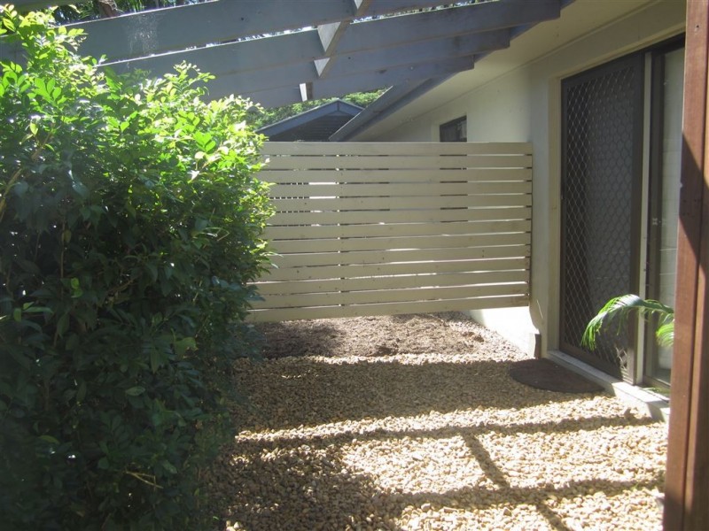 20 Halimah Street, Chapel Hill QLD 4069
