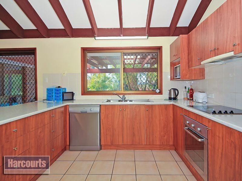 70 Raeside Street, Westlake QLD 4074
