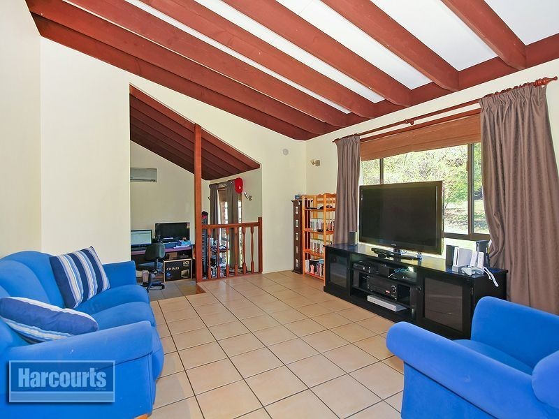 70 Raeside Street, Westlake QLD 4074