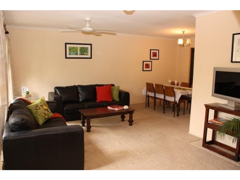 4 Aegean Close, Jamboree Heights QLD 4074