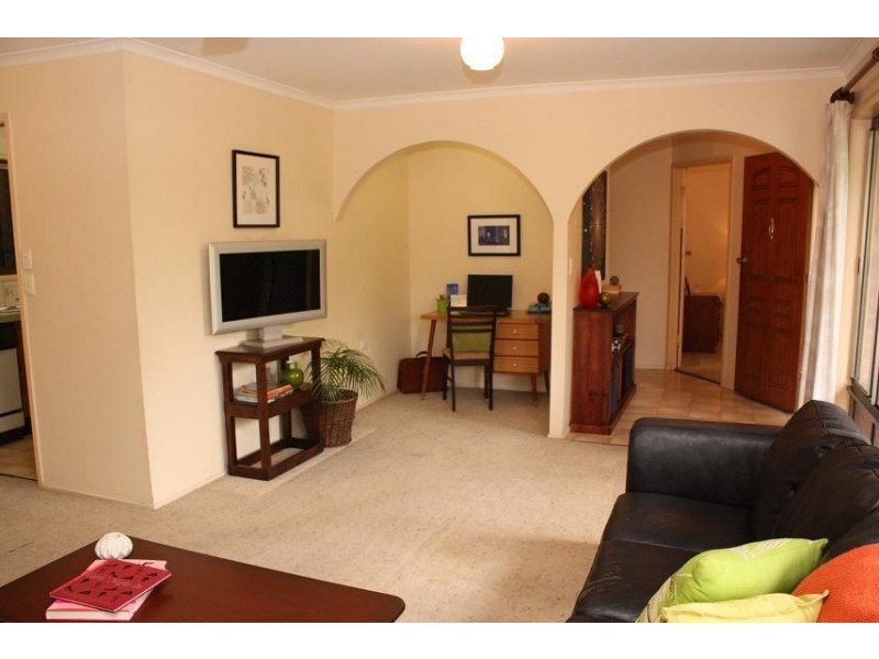 4 Aegean Close, Jamboree Heights QLD 4074