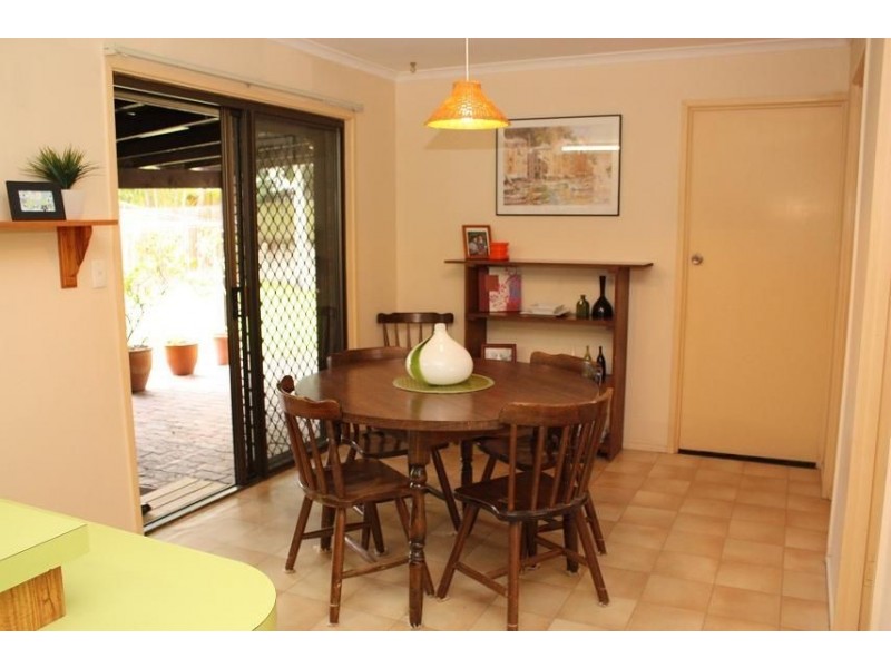 4 Aegean Close, Jamboree Heights QLD 4074