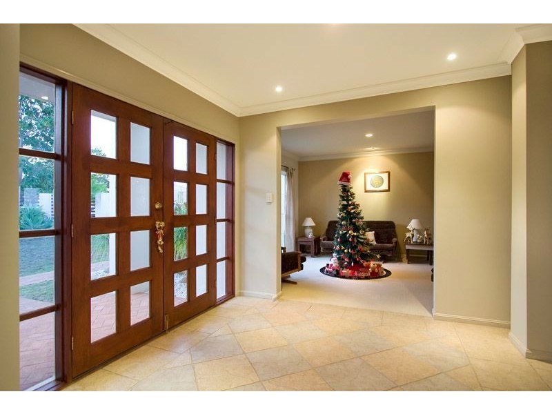 49 Crestwood Place, Moggill QLD 4070