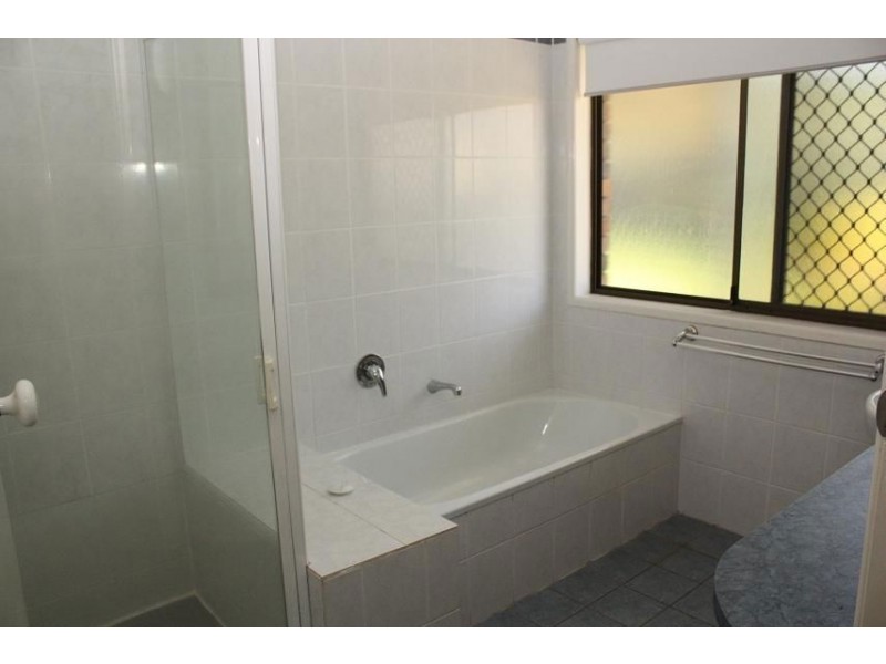 5 Nyasa Close, Westlake QLD 4074