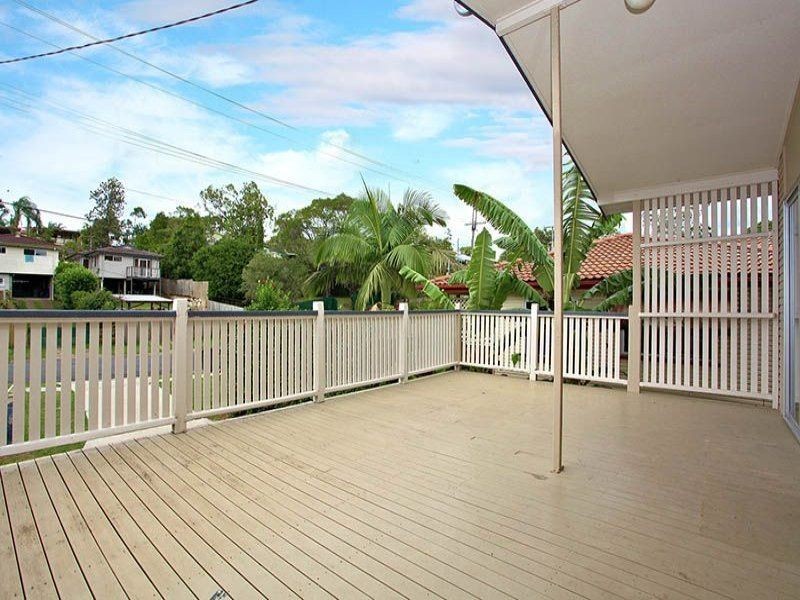34 Argyle Street, Seventeen Mile Rocks QLD 4073