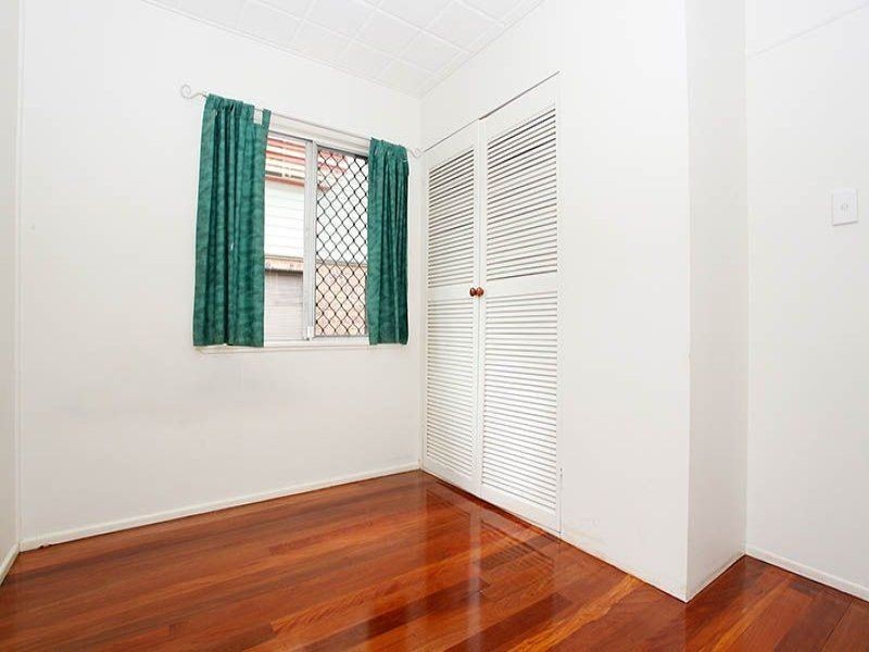34 Argyle Street, Seventeen Mile Rocks QLD 4073